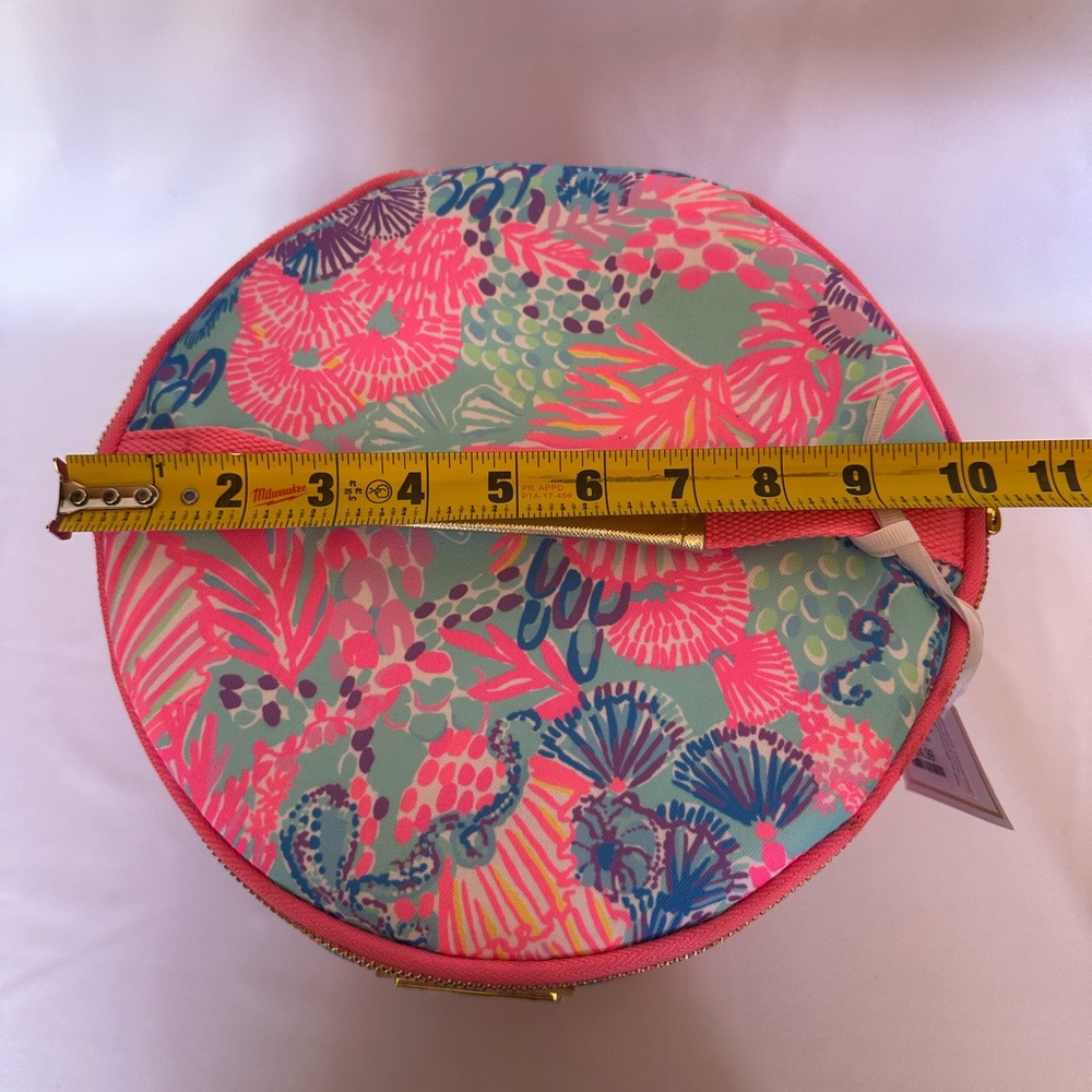 #2884 LILLY PULITZER Insulated Soft  Beach Cooler - Picture 9 of 10